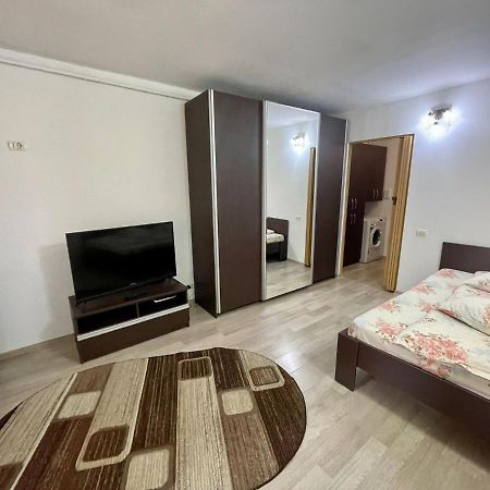 Apartamento Garsoniera Moderna Parcare Internet Piteşti Exterior foto