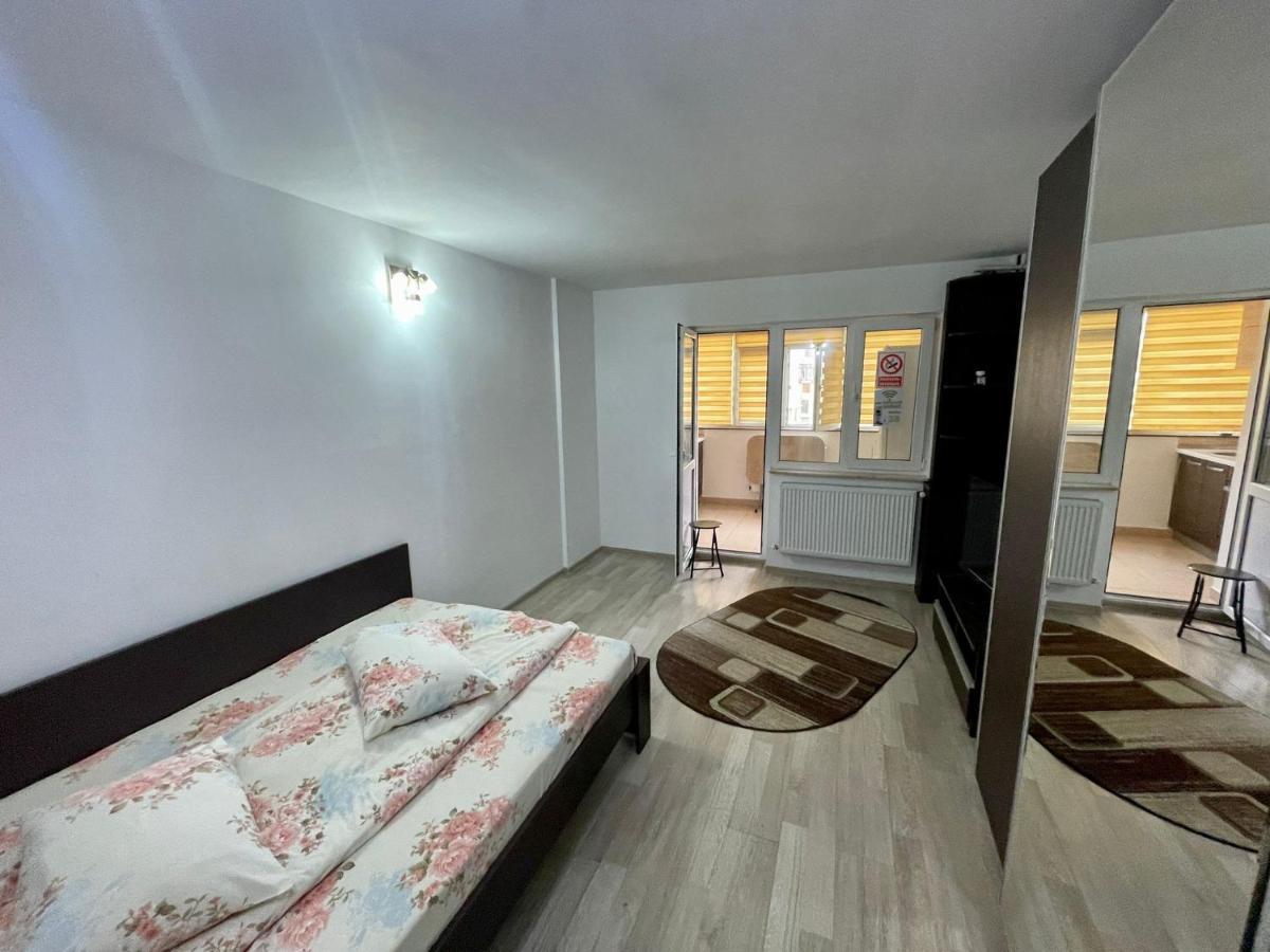 Apartamento Garsoniera Moderna Parcare Internet Piteşti Exterior foto