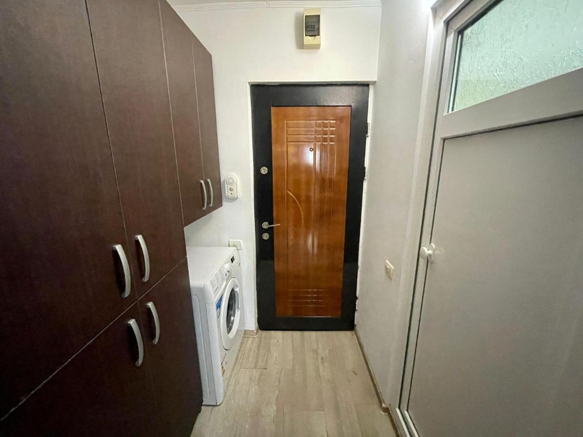 Apartamento Garsoniera Moderna Parcare Internet Piteşti Exterior foto